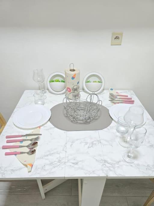 Glamorous Appartement In Brussel Экстерьер фото